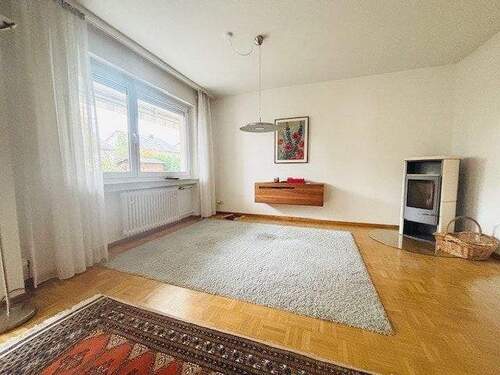 Essen EG - Mehrfamilienhaus, Wohnhaus mit 257,00 m&sup2; in Singen zum Kaufen