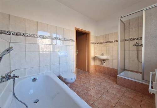 Bad - *Einziehen+Wohlfühlen* mit Balkon und Blick ins Grüne, Stellplatz, Keller+Boden