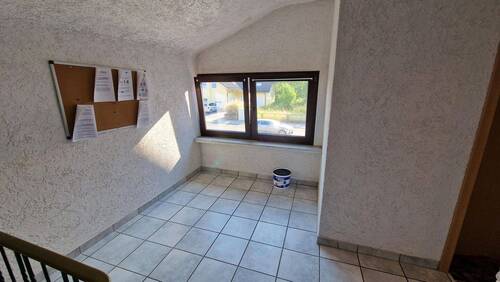Treppenhaus - Etagenwohnung mit 57,00 m&sup2; in Westerwaldkreis - Hergenroth zur Miete