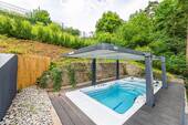 Pool & Jacuzzi - 