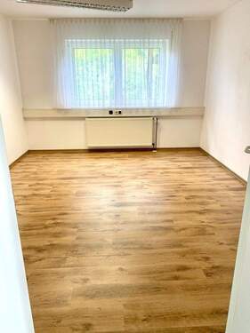 Büro/Praxisraum 18qm - 