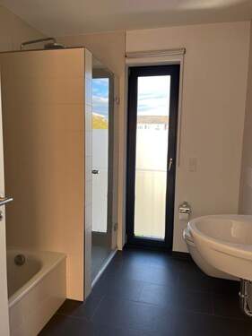 Badezimmer - 2 Zimmer Etagenwohnung in Trier