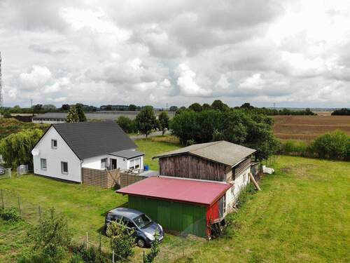 Ansicht Stallung und Garage - 