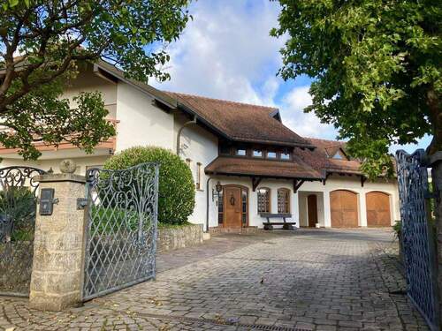Wohnhaus - Wohnen und Arbeiten unter einem Dach