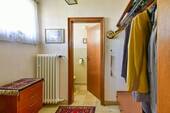 Eingangsbereich mit Garderobe - 