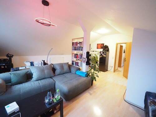 Wohnzimmer Bild 2 - 2 Zimmer Etagenwohnung zur Miete in Allershausen