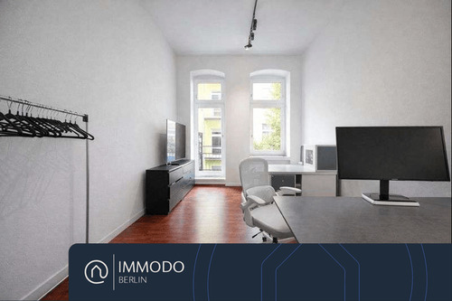 Wohnzimmer - ?? Zwischen Gleisdreieck & Viktoria Park - Charmante 2 Zi Whg mit 2 Balkonen & EBK im ruhigen H-Haus