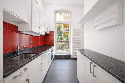 Küche mit Balkon-Zugang - Etagenwohnung mit 55,00 m&sup2; in Berlin zum Kaufen