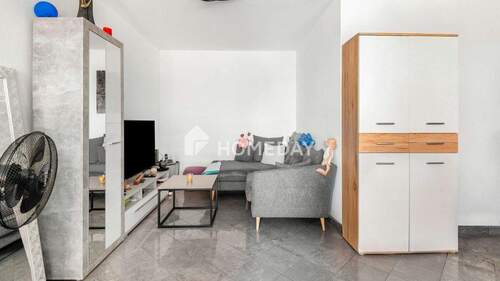 Wohnzimmer 2-1 - 2 Zimmer Etagenwohnung in Wiesbaden