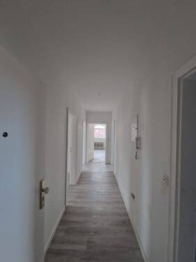 76 DG re Flur.jpg.jpeg - 4 Zimmer Etagenwohnung zur Miete in Clausthal-Zellerfeld