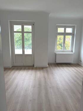 Zimmer mit Balkon - Renovierte 3-Zimmerwohnung mit Balkon - August-Bebel-Straße 106, 15234 Frankfurt (Oder)