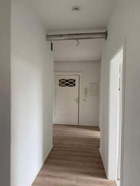 Flur Ausschnitt - 3 Zimmer Etagenwohnung in Frankfurt (Oder)
