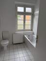 Wannenbad mit Fenster - 