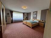 geräumiges Schlafzimmer - 