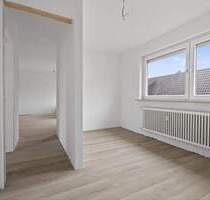 Wohnen zum Wohlfühlen - frisch sanierte 3-Zimmer-Wohnung mit Balkon & Gartenanteil - Karlsruhe/ Neureut