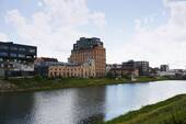 Gebäude - Hafenloft am Wasser mit Balkon und Tiefgaragenstellplatz