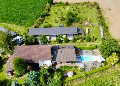 Bild 1 - Eden 2: Freiheit, Historie, Luxus im Aussenbereich