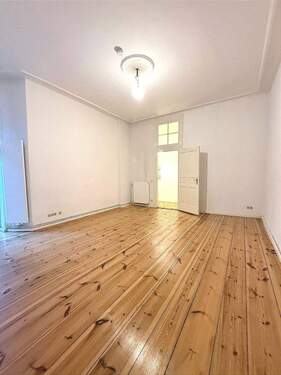 Wohnzimmer - 2 Zimmer Etagenwohnung zum Kaufen in Berlin