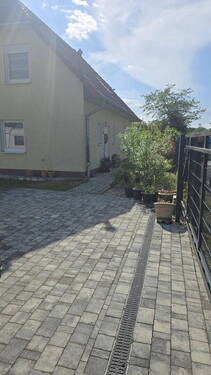 Zuwegung zur Haustür - 