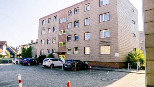 Außenansicht-Vorderseite - 3 Zimmer Etagenwohnung zum Kaufen in Königslutter