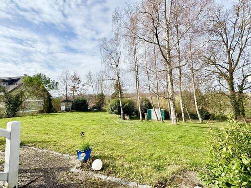 großes Gartengrundstück - 