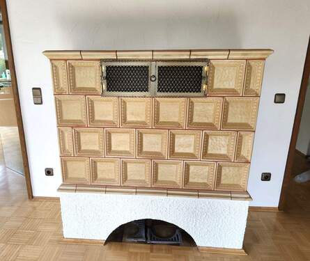 Kaminofen - Etagenwohnung mit 145,00 m² in Margetshöchheim zur Miete