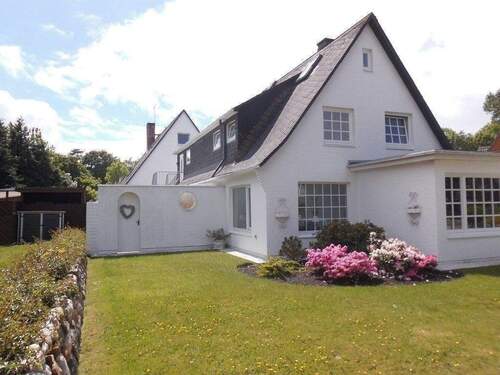 Garten Anblick/beide Häuser - 1 Zimmer Mehrfamilienhaus, Wohnhaus zum Kaufen in Sankt Peter-Ording