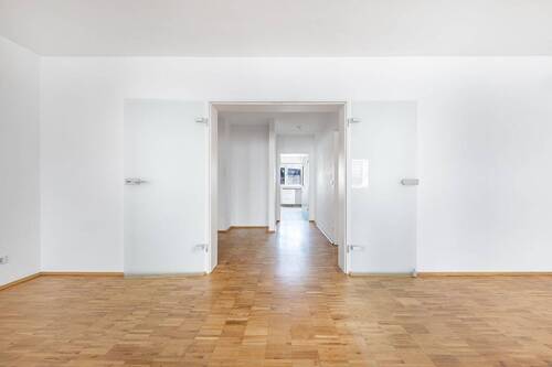 Wohnen zu Diele - Etagenwohnung mit 120,00 m² in Düsseldorf zum Kaufen