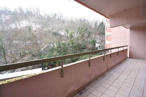 XXL Südbalkon mit Blick in die Natur.jpg - Hier haben Sie alles- Komfort, Ruhe, Schwimmbad & Sauna, Blick ins Grüne und doch zentral!