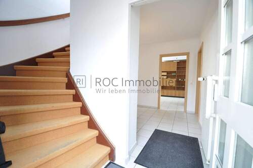 Zugang - 5 Zimmer Einfamilienhaus zur Miete in Berlin