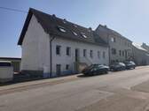 Strassenansicht - Provisionsfrei! 4-Familienhaus in Neunkirchen - frisch renoviert, sofort nutzbar