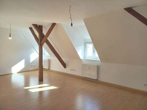 Wohnzimmer - Etagenwohnung mit 70,00 m&sup2; in Saarbrücken zur Miete