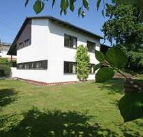Charmantes, architektonisches Einfamilienhaus mit idyllischem Garten in ruhiger Lage - Mainburg
