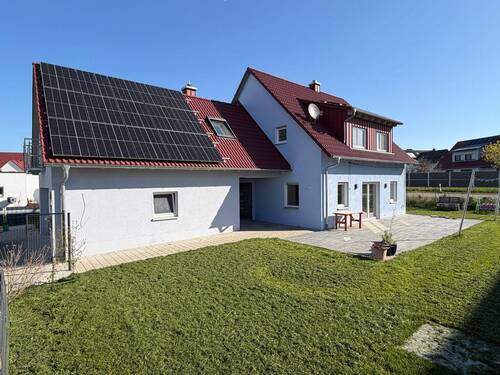 IMG_2684.JPG - 5 Zimmer Einfamilienhaus in Herrieden