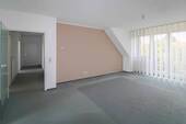 Wohnzimmer - 3 Zimmer Etagenwohnung in Dessau-Roßlau