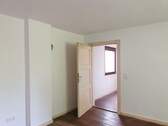 Zimmer 3 OG mit Ofenanschluss - 