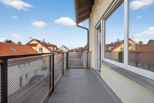 Balkon - Etagenwohnung mit 28,80 m² in Karlsruhe zur Miete