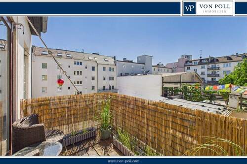 großzügiger Sonnenbalkon - Modernisierte Wohnetage mit Balkon und separater 1-Zimmer-Wohnung im Dachgeschoss und Stellplatz