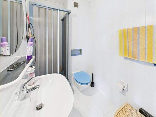 Badezimmer (3. OG) - 