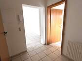 Eingangsflur - 3 Zimmer Etagenwohnung in Völklingen