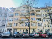 Hausansicht - 3 Zimmer Etagenwohnung zur Miete in Berlin