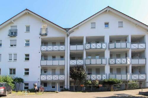 Außenansicht 2 - Top-Aussichtslage: 3-Zimmer-Wohnung mit Balkon, Aufzug, Tiefgarage & Stellplatz