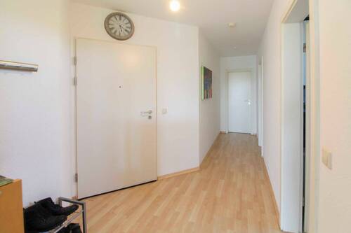 Flur - Etagenwohnung mit 80,00 m² in Reichenbach an der Fils zum Kaufen
