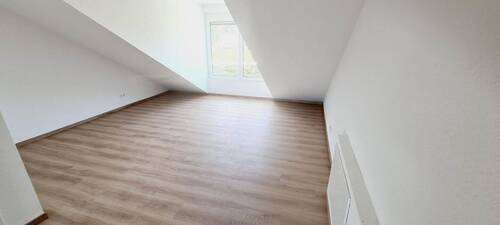 DG Teilausblick DG Zimmer links Westseite - 4 Zimmer Reihenmittelhaus zum Kaufen in Schallstadt