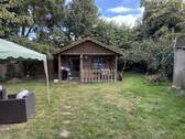 Garten mit Gartenhaus - 