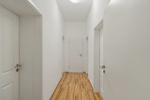 Hohe Decken, auch im Flur.png - 