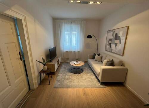 Virtuelles Homestaging Wohnzimmer - 2 Zimmer Etagenwohnung zum Kaufen in Mannheim / Feudenheim