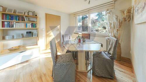 Wohnzimmer 2 - 4 Zimmer Einfamilienhaus zum Kaufen in Bad Köstritz