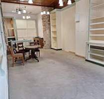 Charmantes, ebenerdiges Ladenlokal mit großem Schaufenster in der Fußgängerzone von Greifswald