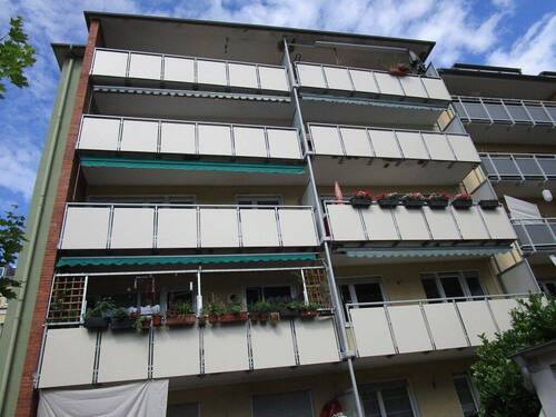 Rückansicht - 3 Zimmer Etagenwohnung zum Kaufen in Nürnberg